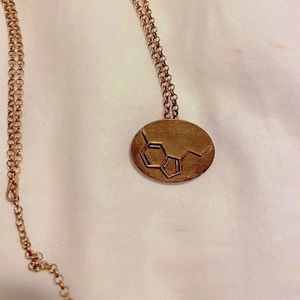 Unique Serotonin neckless NBW